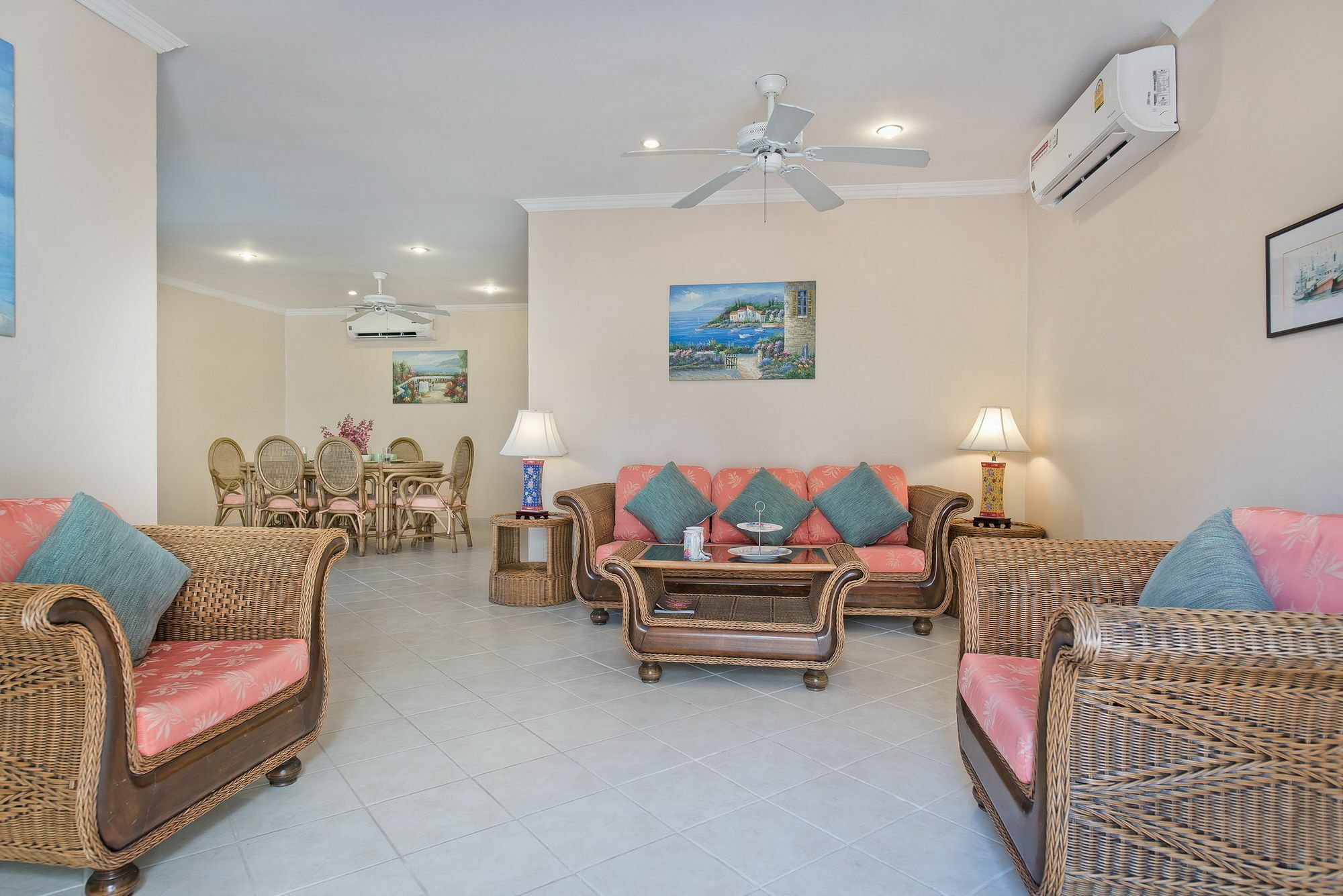 Butterfly Garden Boutique Residences Apts And Villas, A Lifestyle Destination Ex Lg 1-3 Bedroom Units , Full Kitchen, 2 Full Bathrooms, Rain Shower, Spa Bath, Free Bbq, Free Fast Fiber Optic Wifi, Staff 24-7 Патая Екстериор снимка